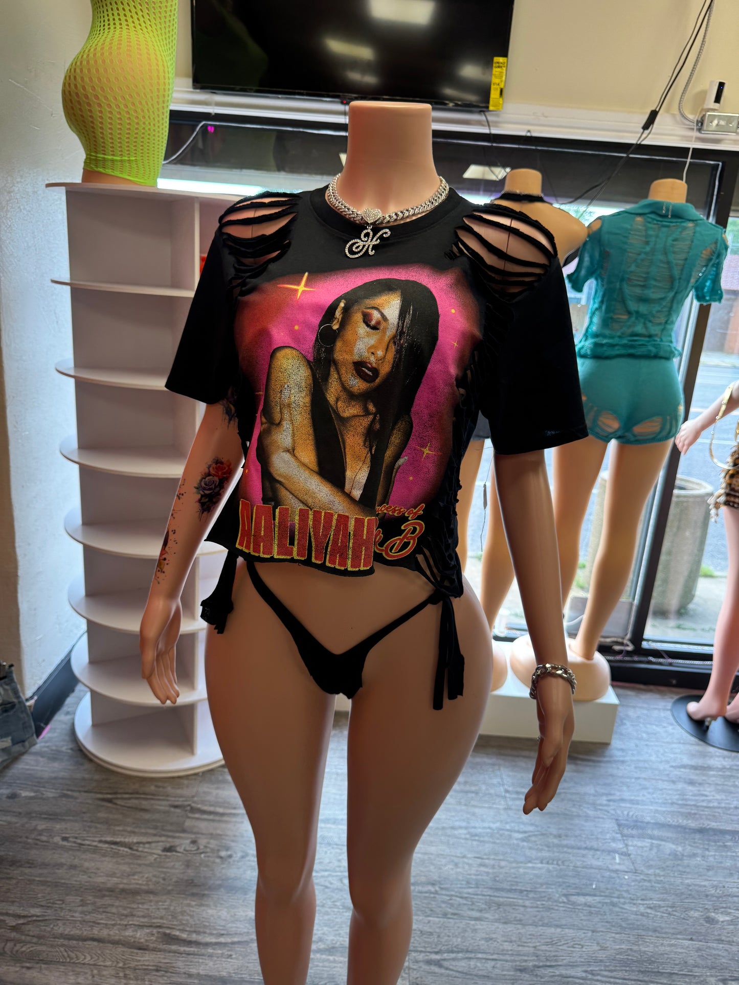 Custom Aaliyah Graphic & Thong